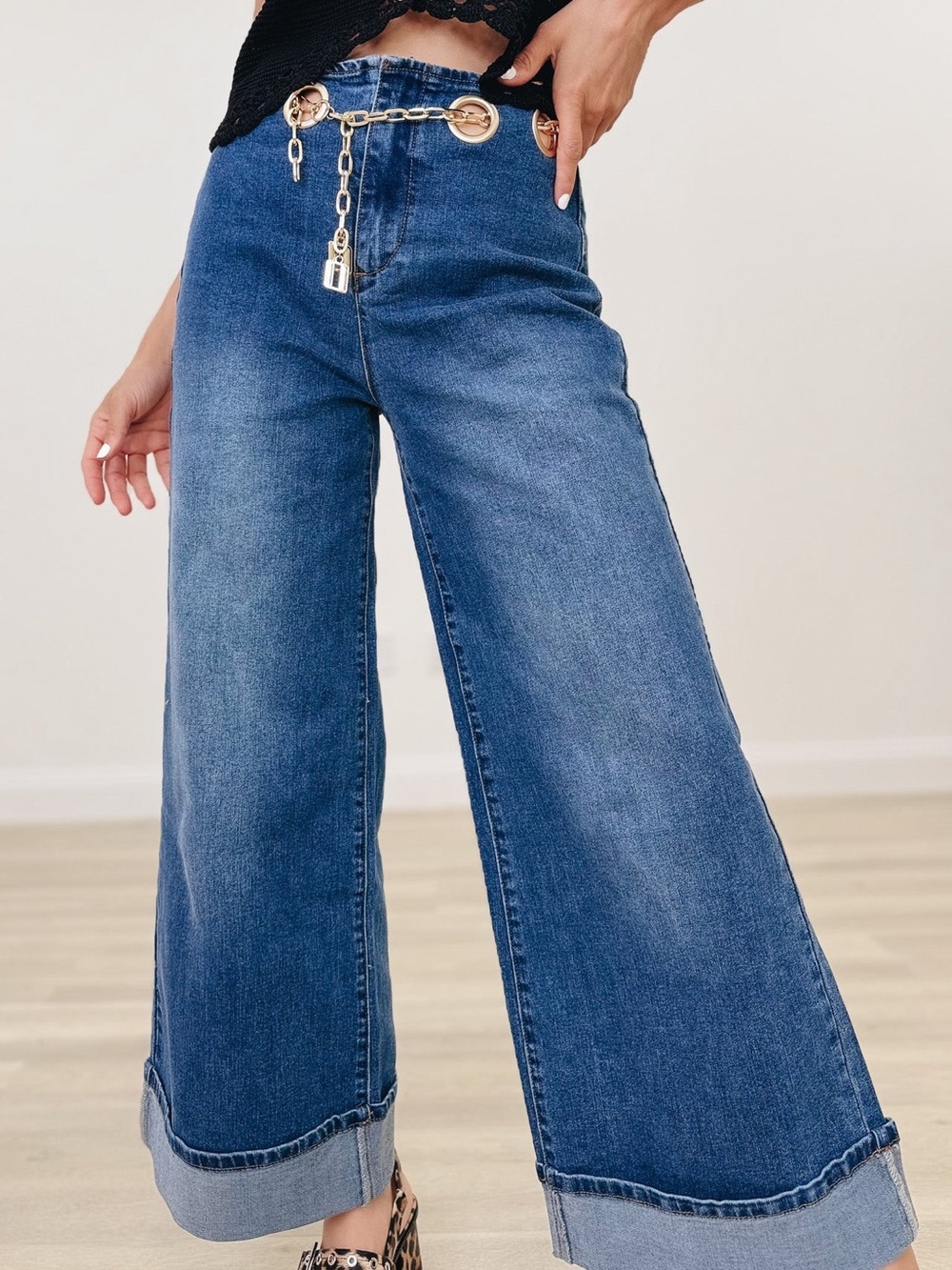 NWT Gold Belted Wide Leg Denim Jeans Sz S
